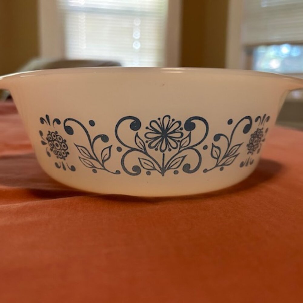 1965 Glasbake Blue Cornflower 1 Quart Casserole Dish Milk Glass Ovenproof